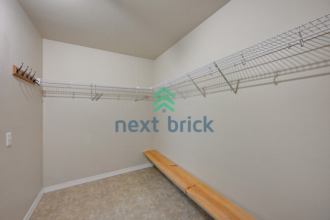 Building Photo - 4 Bed, 2.5 Bath | Spacious 2,460 Sq. Ft. Sammamish Home in a Top-Tier School District with Parks ...