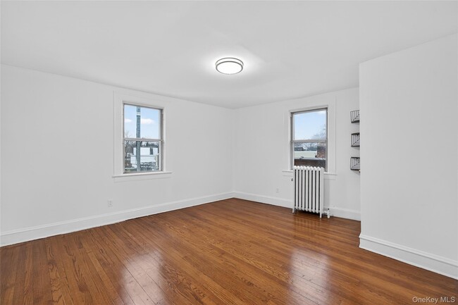 Building Photo - 2092 Grand Ave