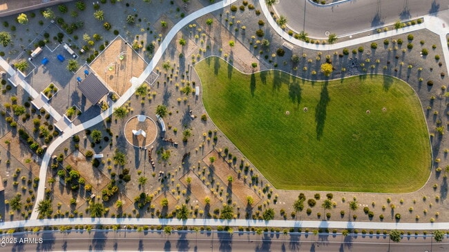 Building Photo - 11716 N 168th Dr