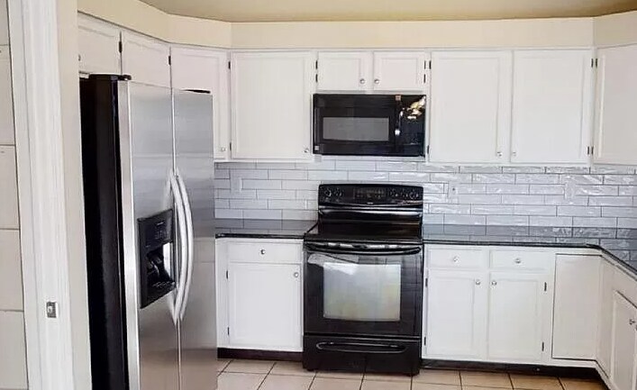 Building Photo - 7836 Scarborough Dr