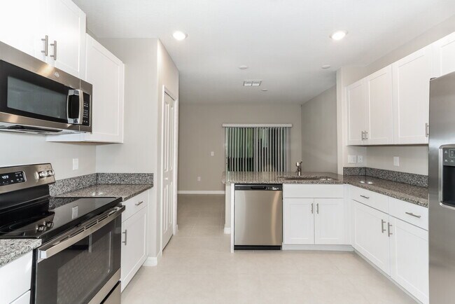 Building Photo - 7314 Spring Snowflake Ave