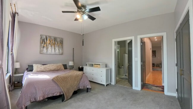 Building Photo - 1601 S Halsted St