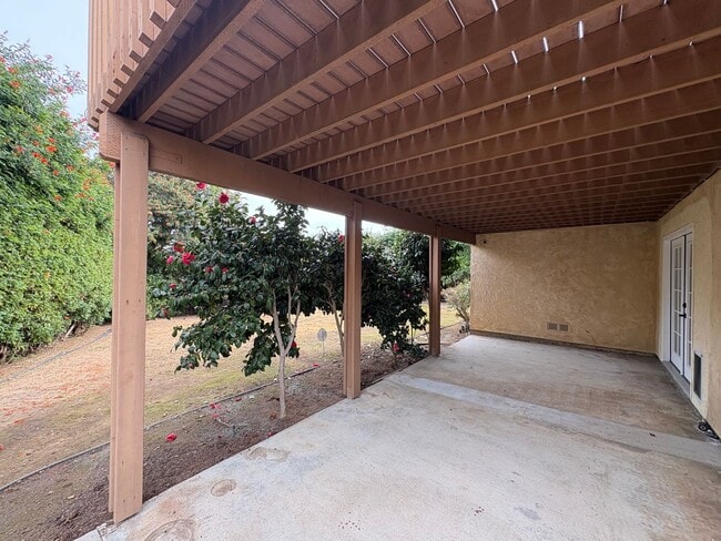 Building Photo - Spacious Vista Home with Large Lot, Designer Finishes & Guest Suite