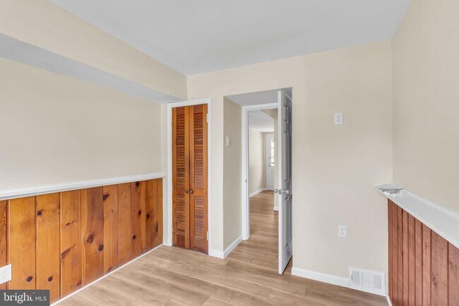 Building Photo - 7536 Abbington Dr