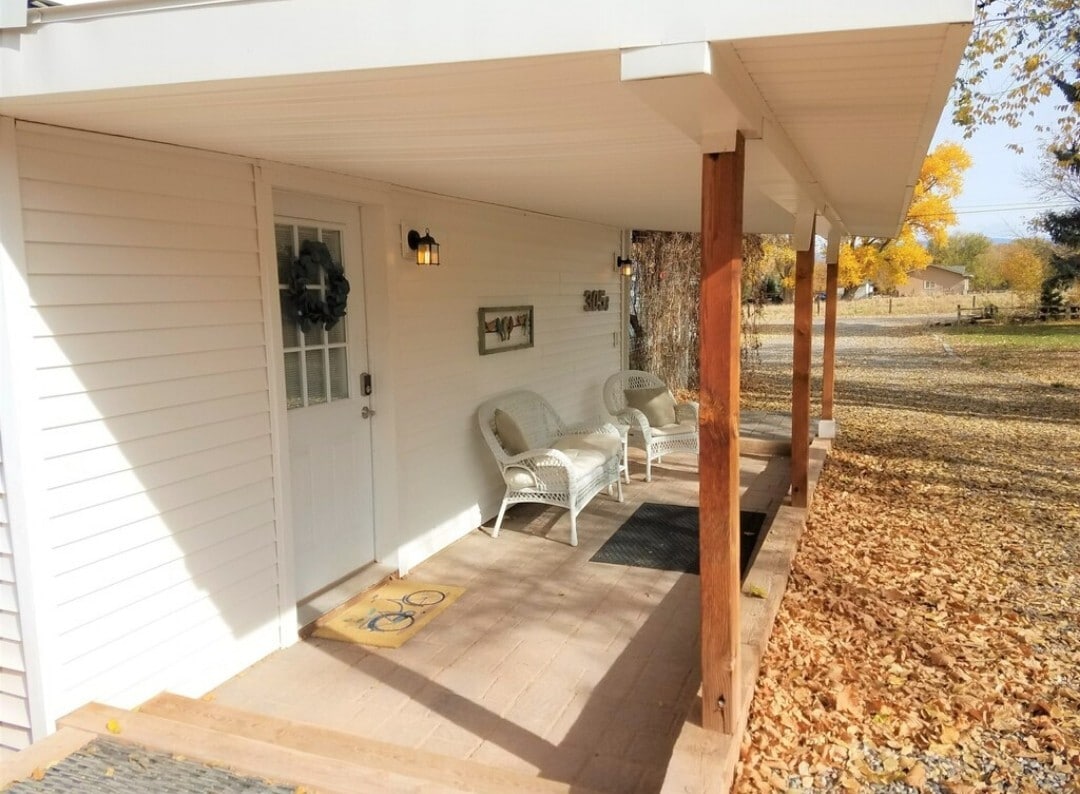 Building Photo - 305 B Alcove