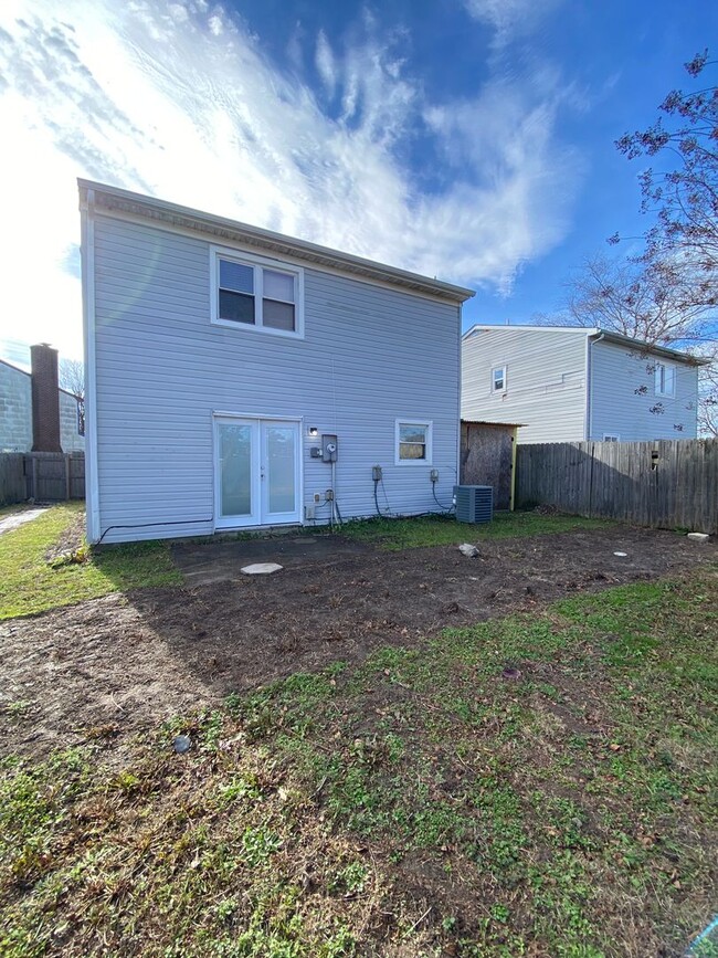 Building Photo - Charming 3 Bedroom Home in Virginia Beach ...