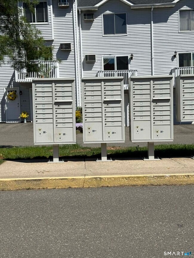 Building Photo - 1001 Old Colony Rd