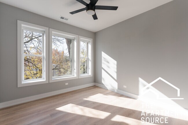 Building Photo - 2200 N Kedzie Blvd