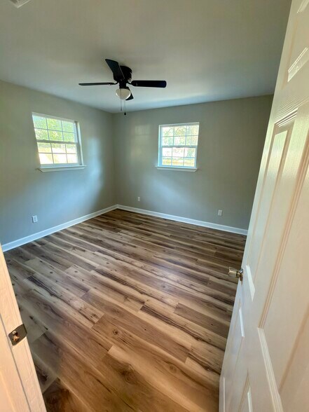 Building Photo - 6309 Rambler Dr