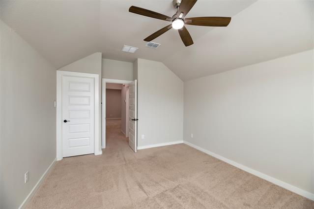 Building Photo - 222 Goosewood Dr