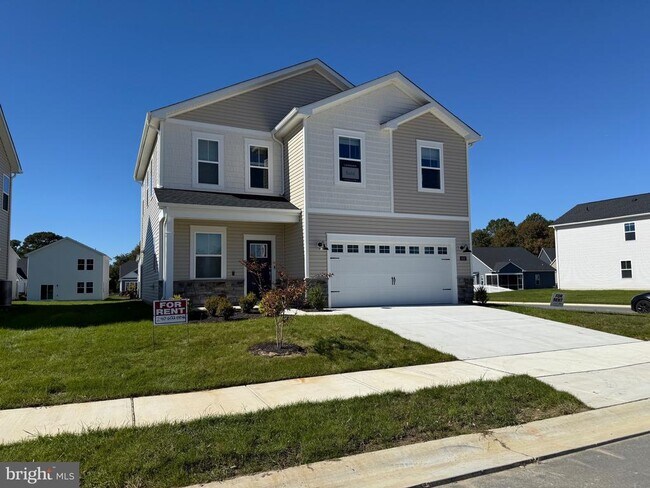 Building Photo - 1670 Lake Placid Dr