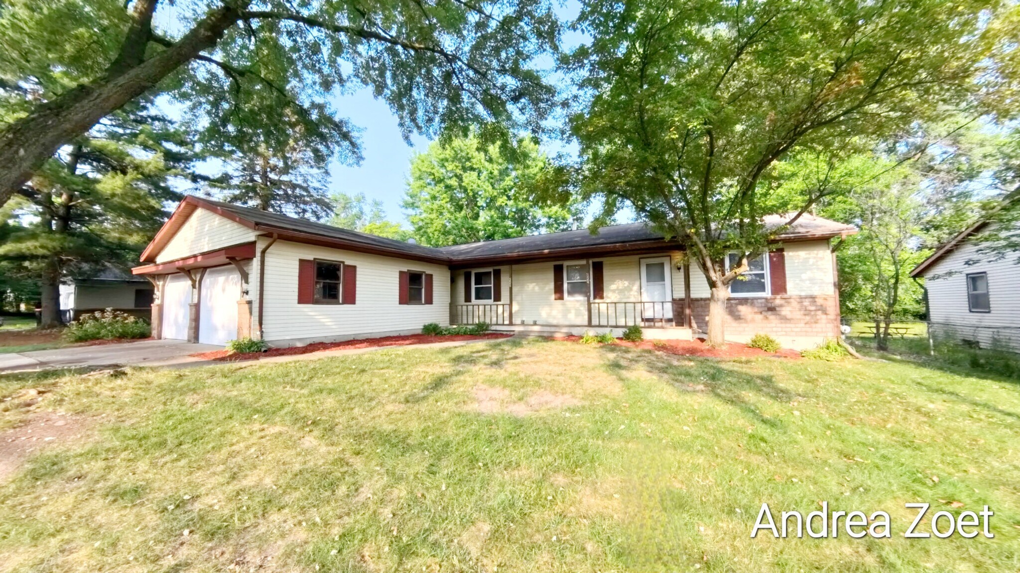 Building Photo - 2555 Ridgemoor Dr SE