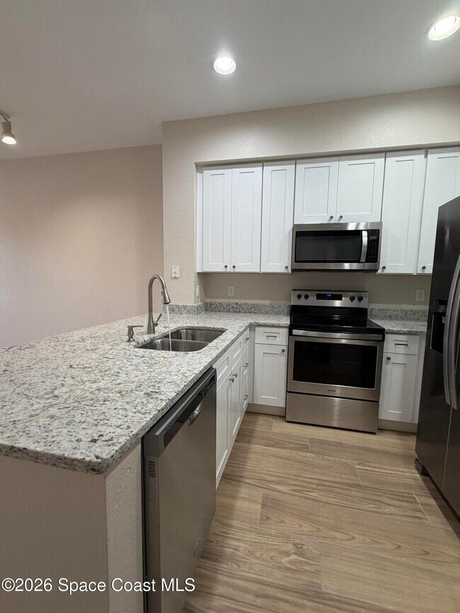 Building Photo - 105 Turpial Way