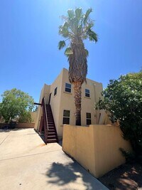 Building Photo - 934 N Campbell Ave