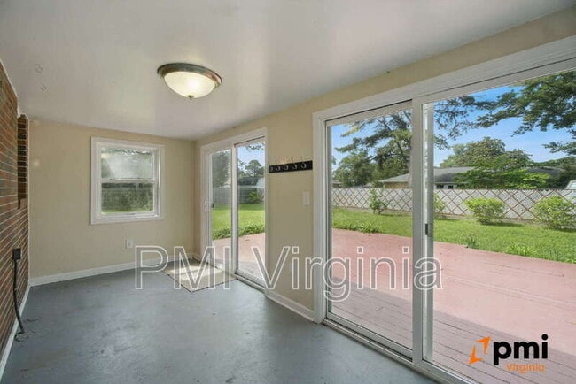 Building Photo - 4012 Nina Dr