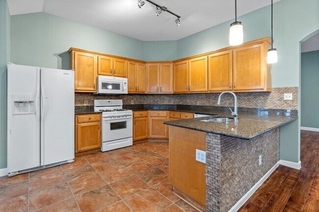 Building Photo - 1310 Brighton Bend Ln