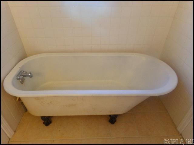 Building Photo - 17 Neal Pl