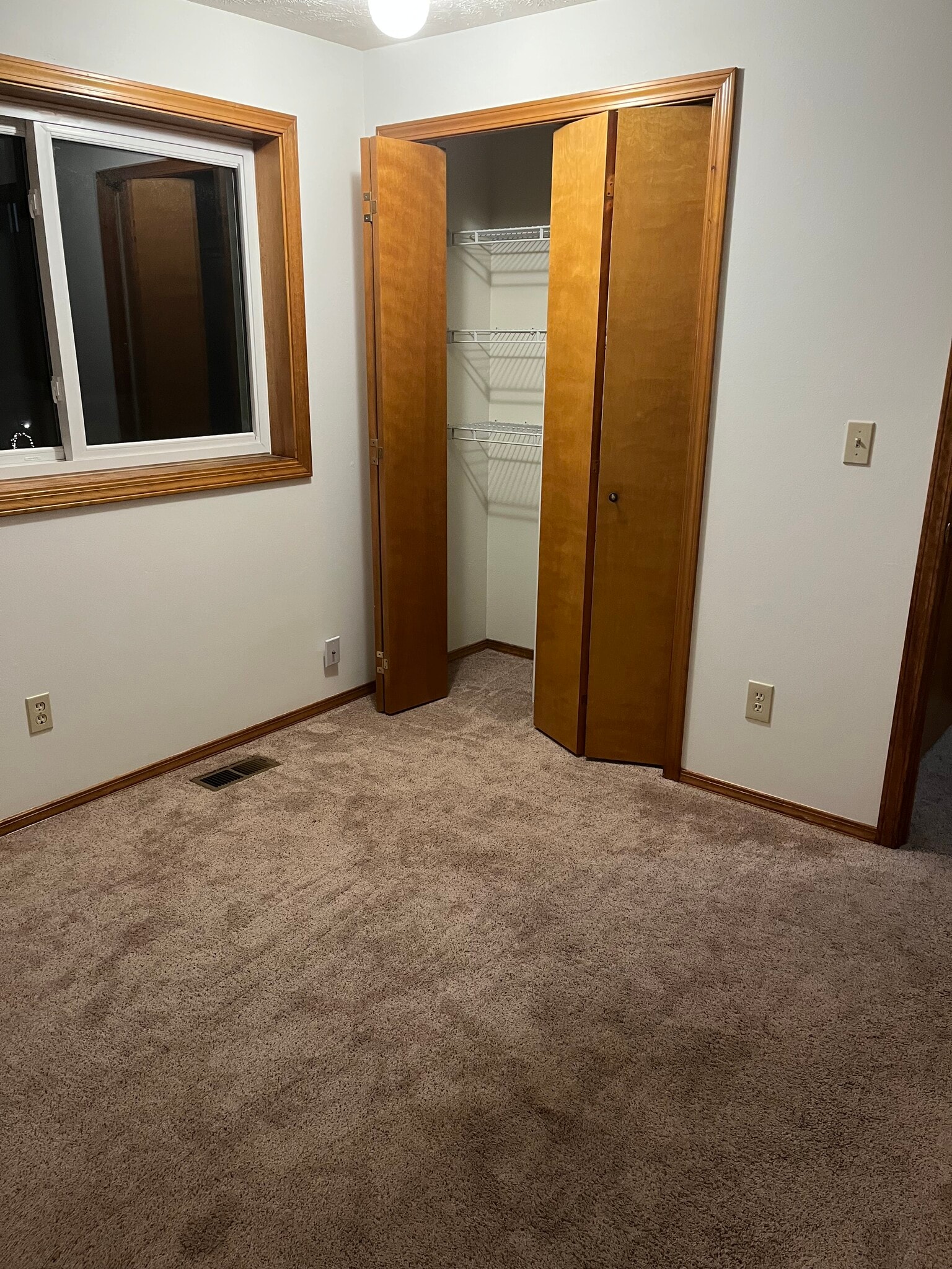 Building Photo - 4605 E Bixel Ct