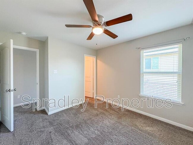 Building Photo - 1131 Kiskadee Branch Dr