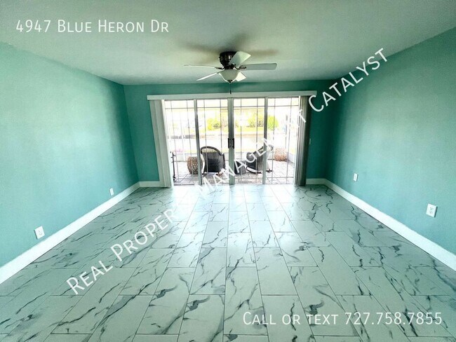 Building Photo - 4947 Blue Heron Dr