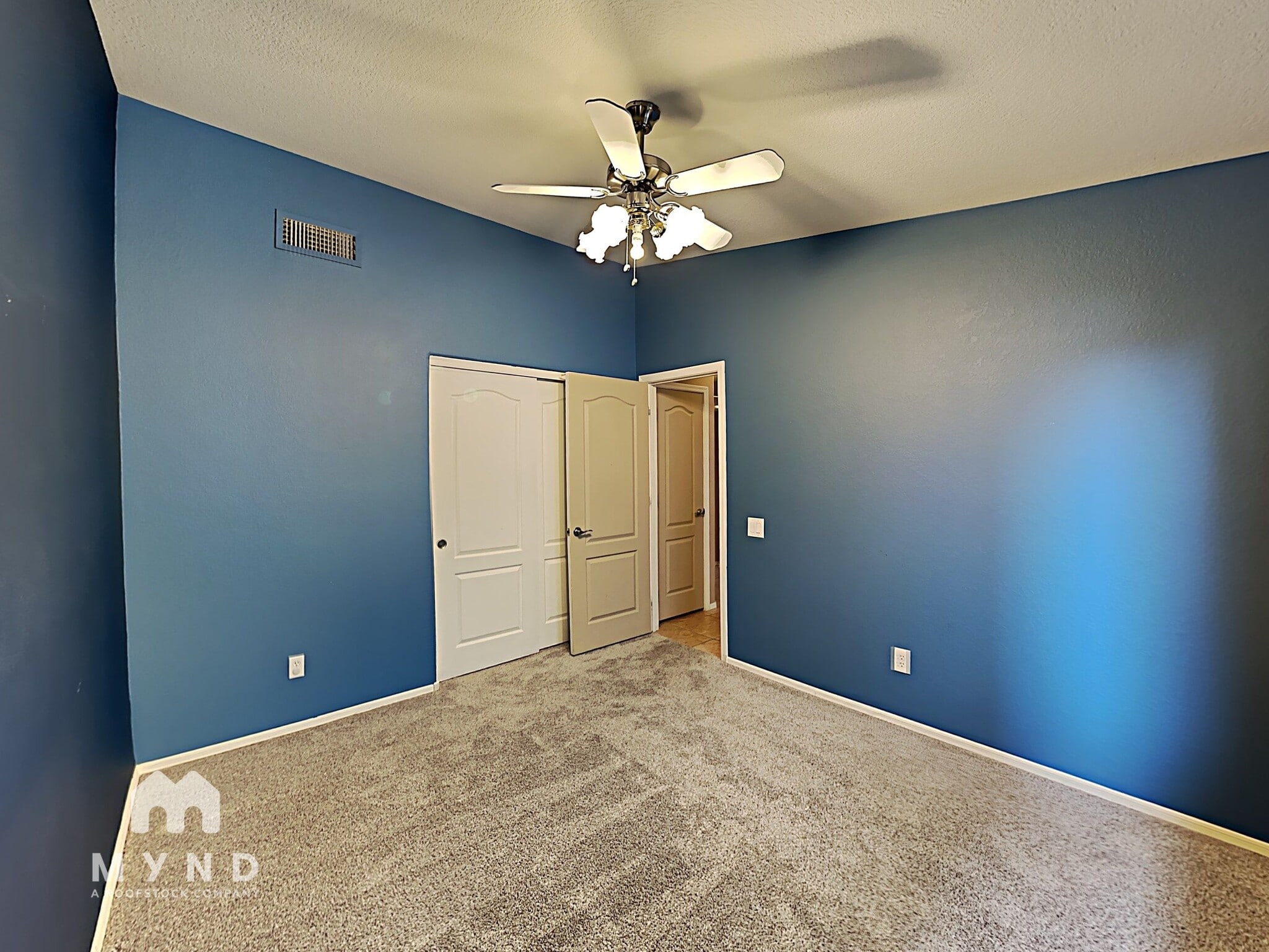 Building Photo - 2556 W Saguaro Bluffs Dr