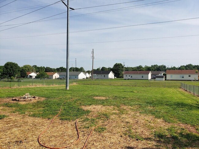Building Photo - 117 Waterford Dr
