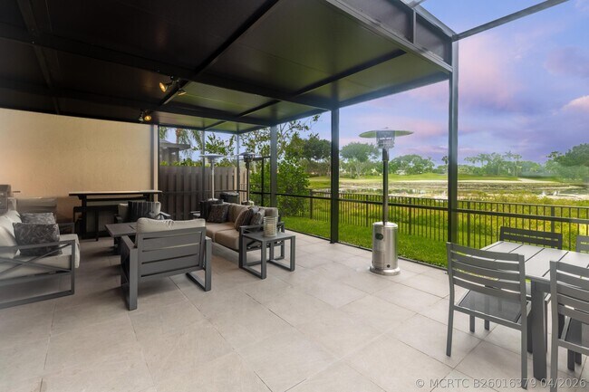 Building Photo - 8216 Heritage Club Dr