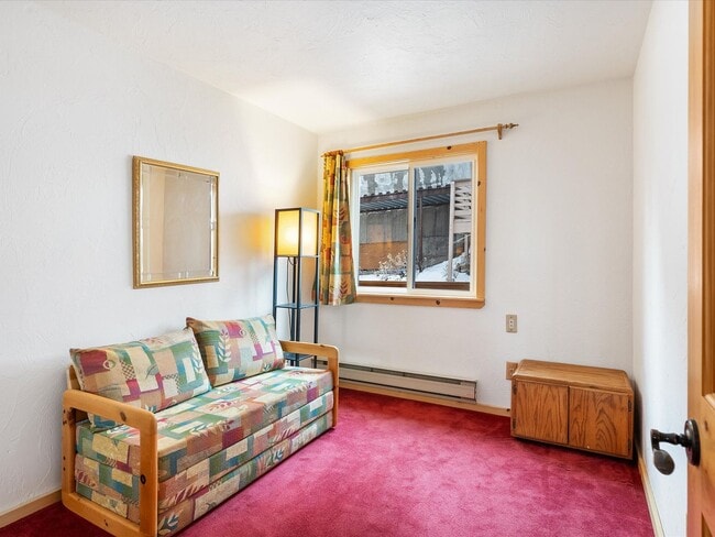 Building Photo - Seasonal or full-time Rental