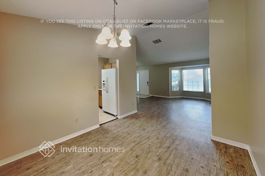 Building Photo - 2624 Lake Jackson Cir