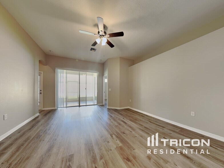 Building Photo - 4330 Marchmont Blvd