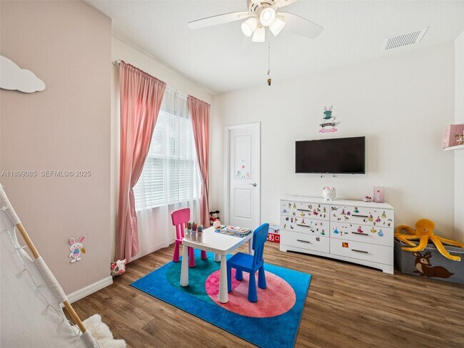 Building Photo - 4325 Large Leaf Ln