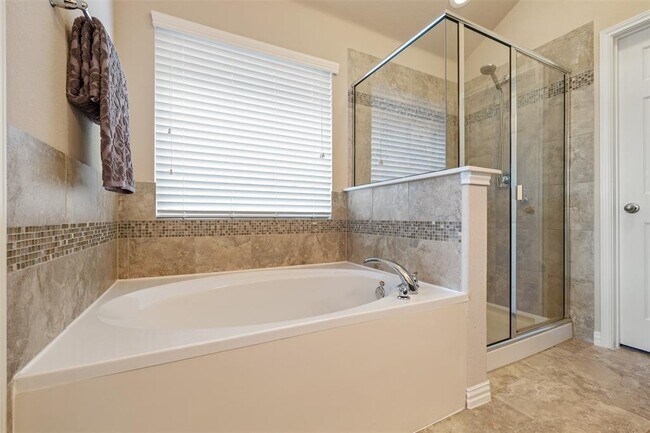 Building Photo - 8113 Cannon Ct