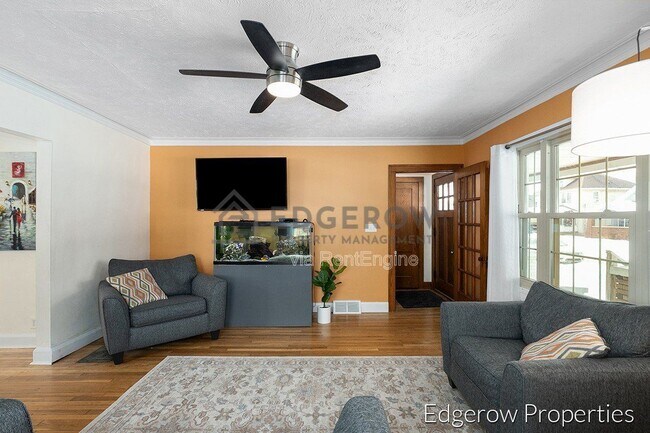 Building Photo - 1640 Wendler Ave SW