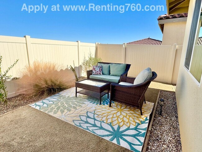 Building Photo - Picturesque Home In 55+ Desert Vista Community!