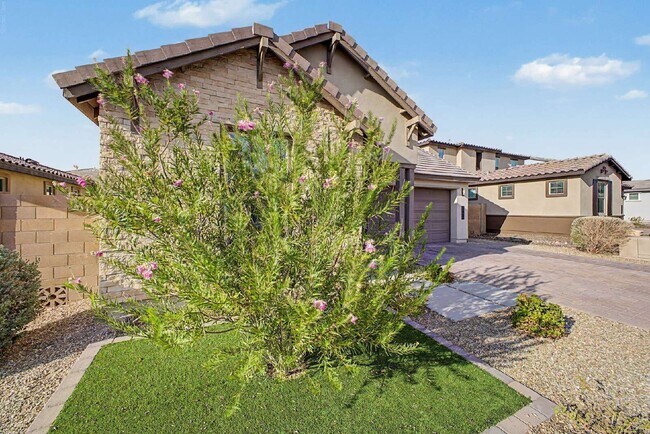 Building Photo - 6954 W Maya Way