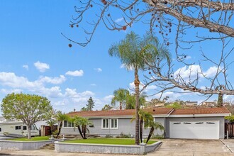 Building Photo - !!! POWAY , THE CITY IN THE COUNTRY, 4/2 H...