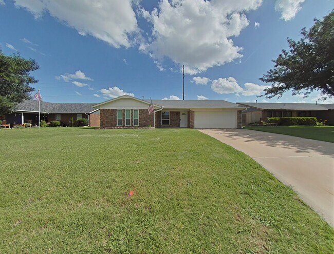 Primary Photo - 7512 SW Forest Ave