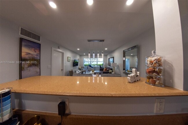 Building Photo - 1501 S Ocean Blvd