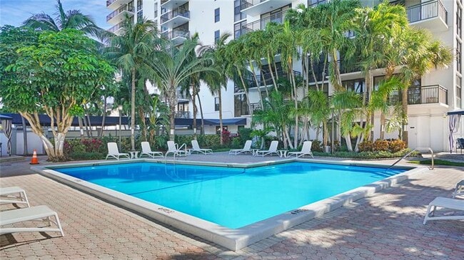 Building Photo - 3031 N Ocean Blvd