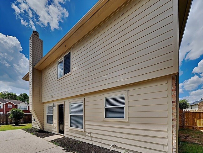 Building Photo - 26881 Monarch Manor Ln