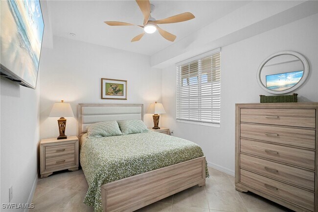 Building Photo - 15345 Grn Acrs Ave