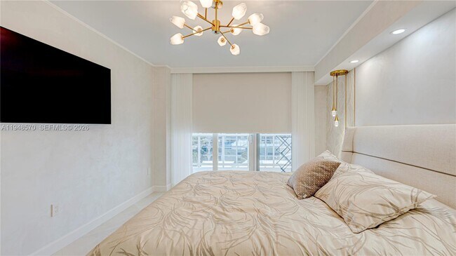 Building Photo - 16711 Collins Ave