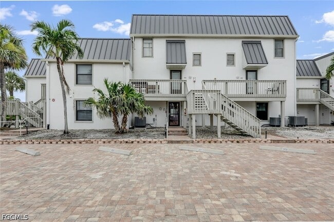 Building Photo - 760 Sextant Dr