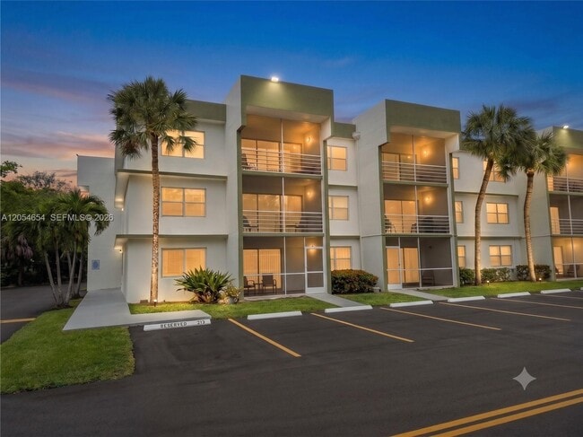Building Photo - 4205 N University Dr