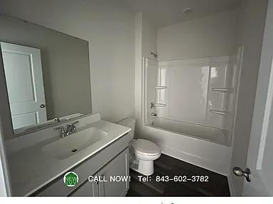 Building Photo - 522 Firouz Dr