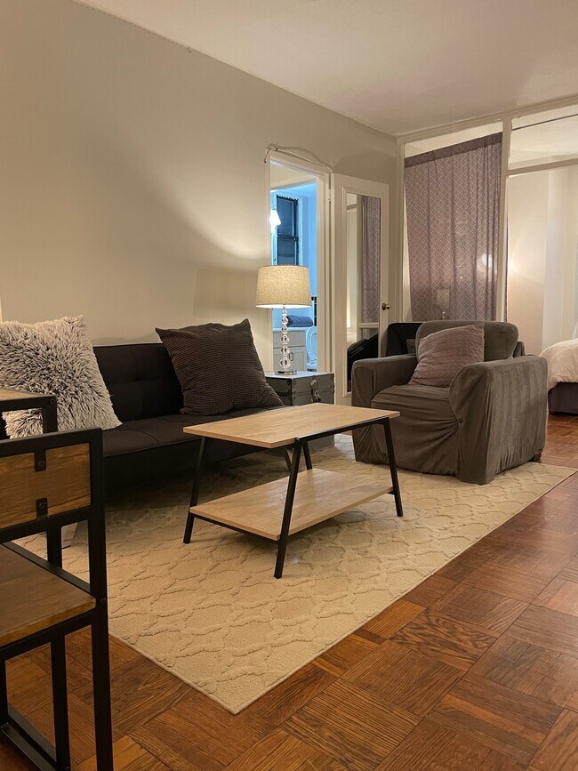 Building Photo - 2141 I St NW