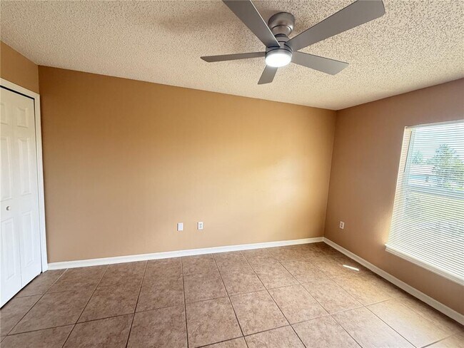 Building Photo - 4 Princess Geraldine Pl