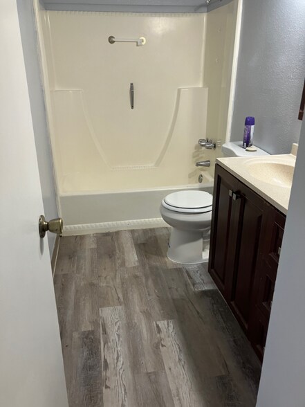 Building Photo - 1339 Princess Dr