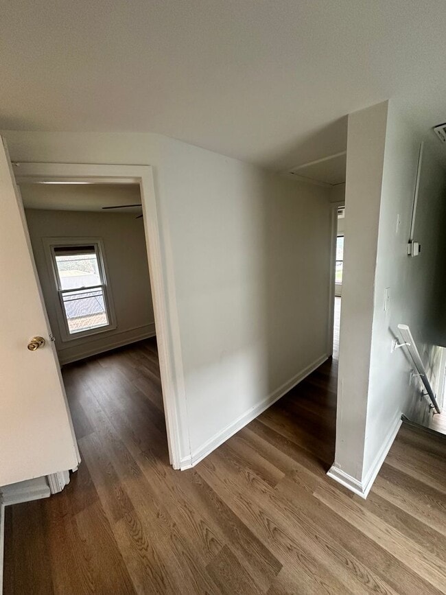 Building Photo - Single Family Home