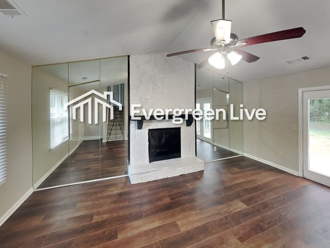 Building Photo - 803 Durham Trail